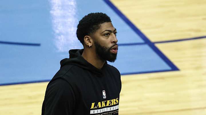 Lakers' forward Anthony Davis reaggravates Achilles injury vs. Nuggets
