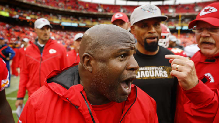 Deshaun's Texans Need 'Alpha' Coach Bieniemy - More Than Ever