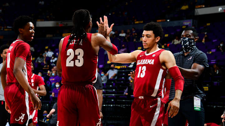 Live Updates: No. 5 Alabama Basketball vs Iona at the NCAA Tournament