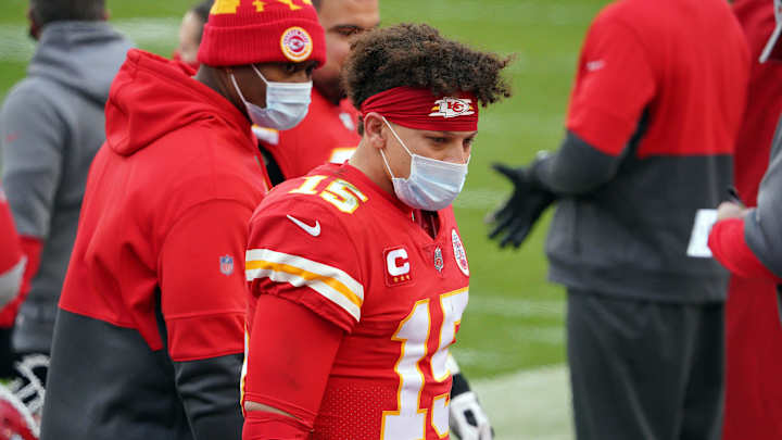 Patrick Mahomes to Join Chiefs Practice, Remain in Concussion Protocol