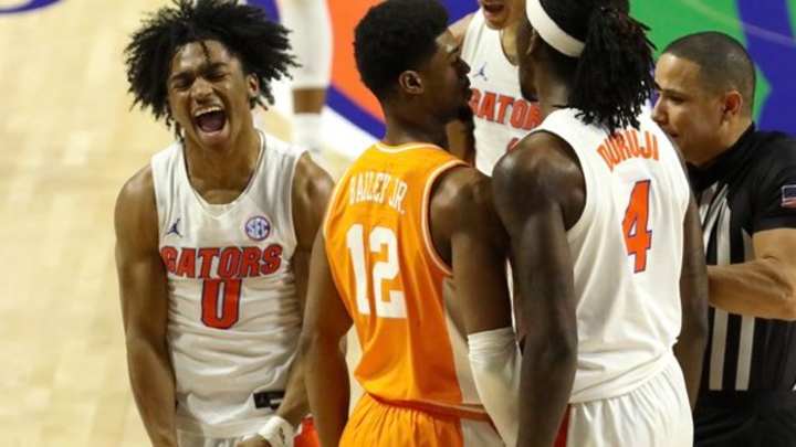 Nichols: Tennessee basketball shoulders blame and leadership, but football could get buried under both Nichols: Tennessee basketball shoulders blame and leadership, but football could get buried under both