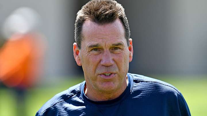 Vikings and Other Players, Journalists React to Gary Kubiak's Retirement