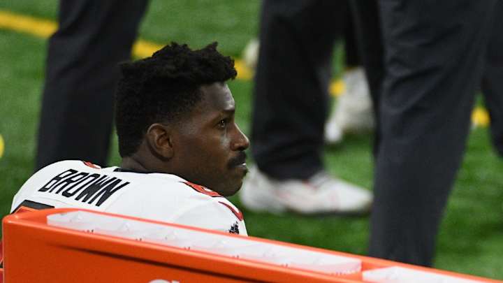 Report: Buccaneers WR Antonio Brown Expected to Practice Wednesday
