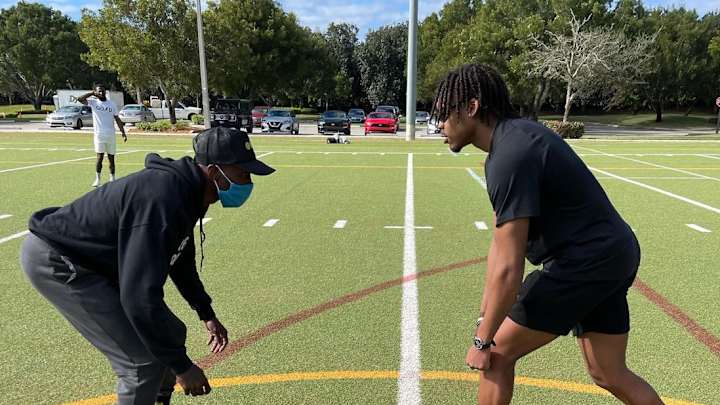 Justin Jefferson and Chad Johnson Go 1-on-1 in Miami, Talk Smack on Twitter Justin Jefferson and Chad Johnson Go 1-on-1 in Miami, Talk Smack on Twitter