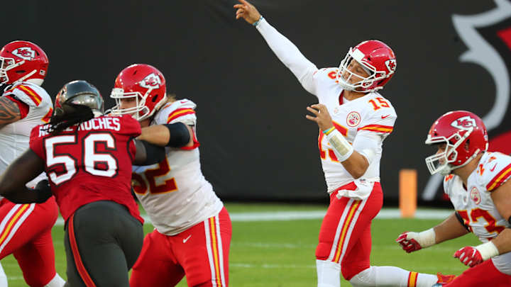 Chiefs Favored Over Buccaneers in Super Bowl LV Chiefs Favored Over Buccaneers in Super Bowl LV