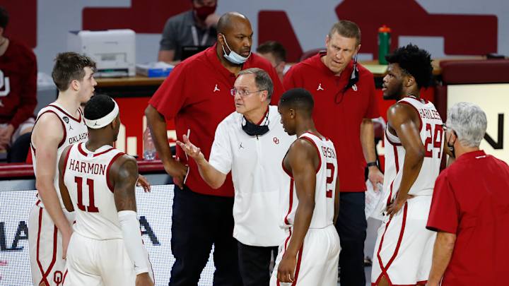 NCAA Basketball Tuesday Betting Preview: Grab the Points for Oklahoma vs. Texas