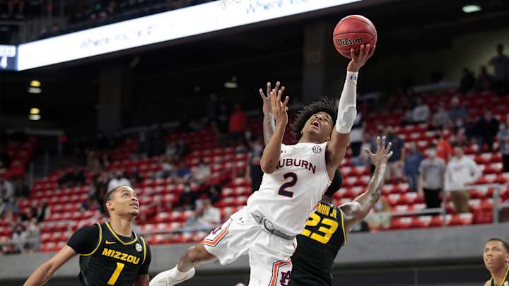 Sharife Cooper Lifts Auburn in Upset Over No. 12 Missouri