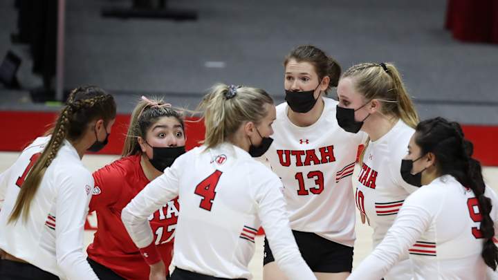 Utah Volleyball Looks Impressive, Again, In Victory Over Arizona