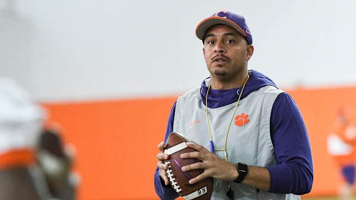 Tennessee's Reportedly Found its Man...And it's Not Clemson's Tony Elliott