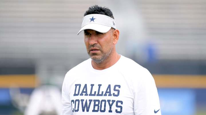 Report: Jaguars Set to Hire Sanjay Lal as Wide Receivers Coach