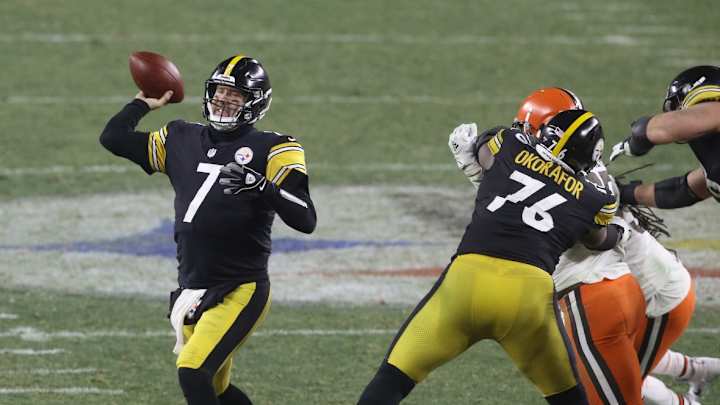 Ike Taylor Isn't Wrong on Why Steelers' Big Ben Needs to Retire