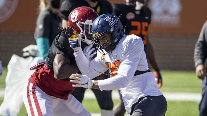 Tony Fields II Named Top Linebacker on National Team at Senior Bowl
