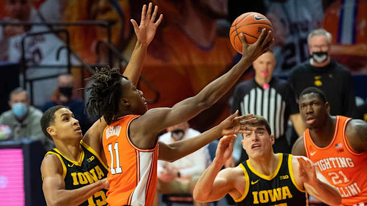 Ayo Dosunmu Scores 25 as No. 19 Illinois Takes Down No. 7 Iowa