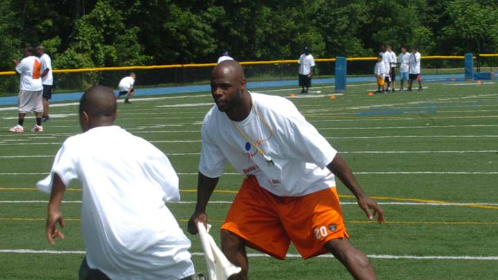 Former Pro Bowl Safety Joins Bears Defensive Coaching Staff