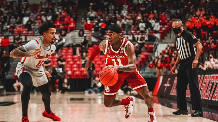 Report: Former Oklahoma G De'Vion Harmon Transferring to Texas Tech