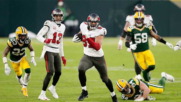 There's a Ton of Mutual Respect Between Rob Gronkowski and Travis Kelce There's a Ton of Mutual Respect Between Rob Gronkowski and Travis Kelce