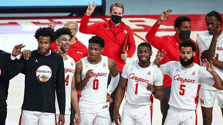Five Stars of the Week: Houston Quietly Making Its Case Among College Basketball's Elite