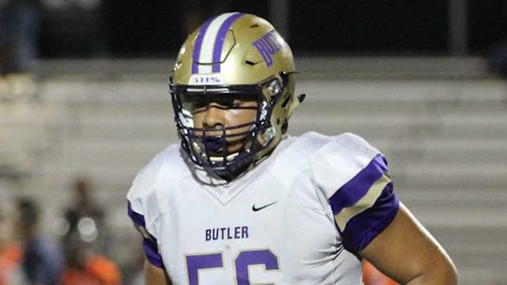 Tennessee OL Coach Elarbee Says Signee Crawford is a 'Huge Piece' for the Vols