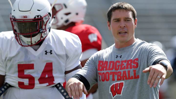 Big Ten Daily (Feb. 6): Jim Leonhard Turns Down Packers, Remains Wisconsin's DC