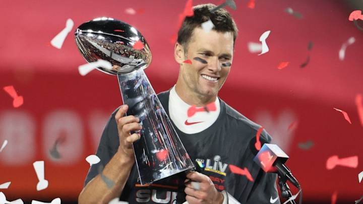 Report: Tampa Bay Buccaneers Could Extend QB Tom Brady's Contract Report: Tampa Bay Buccaneers Could Extend QB Tom Brady's Contract