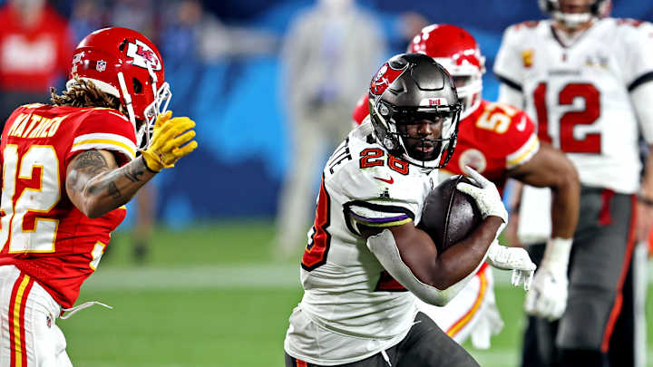 LSU's Devin White, Leonard Fournette Key Factors in Tampa Bay's Super Bowl 55 Win LSU's Devin White, Leonard Fournette Key Factors in Tampa Bay's Super Bowl 55 Win