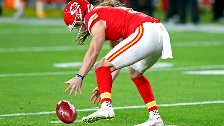 Former Florida Gators Fail to Capture Super Bowl Ring For First Time Since 2011