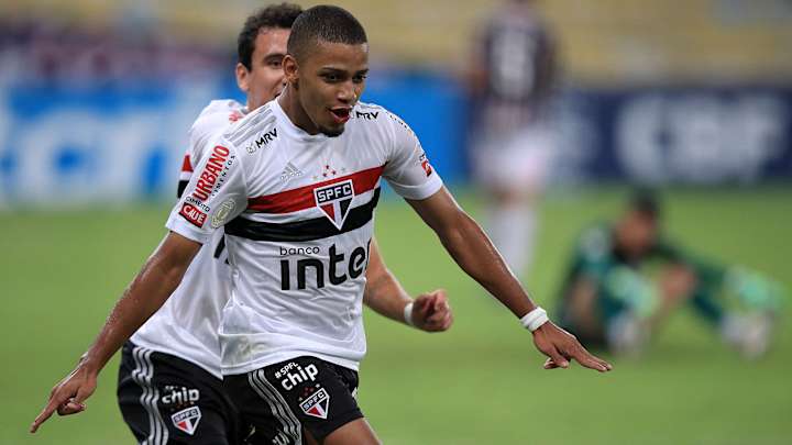 FC Cincinnati Signs Brazilian Rising Talent Brenner for Lofty Transfer Fee