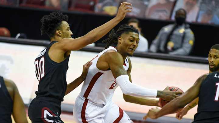 John Petty, New Billboards Provide Extra Motivation for No. 11 Alabama Basketball's Win Over South Carolina