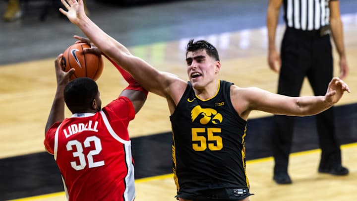 E.J. Liddell Appears on Naismith Trophy Midseason Team