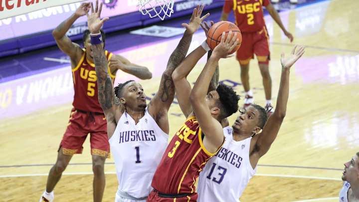 Huskies Junk Zone But Only Delay Inevitable, Lose to USC