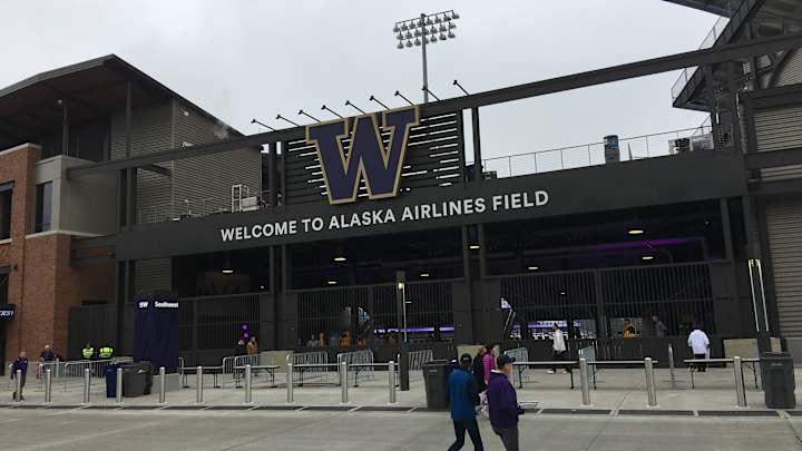 UW Experiences Spike in Positive COVID Tests for Athletes UW Experiences Spike in Positive COVID Tests for Athletes