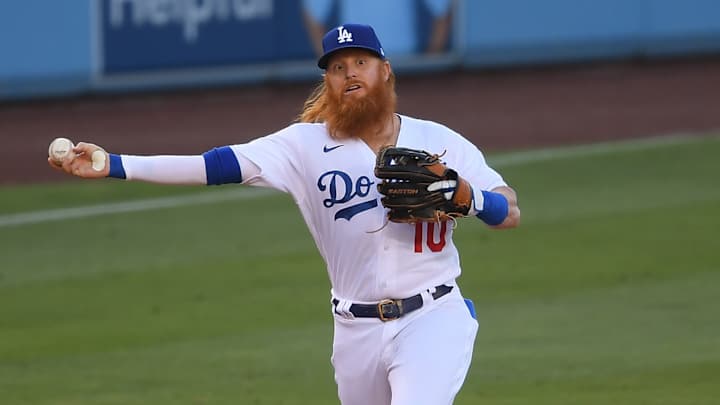 Dodgers Re-Sign Veteran Justin Turner to Two-Year, $34 Million Deal
