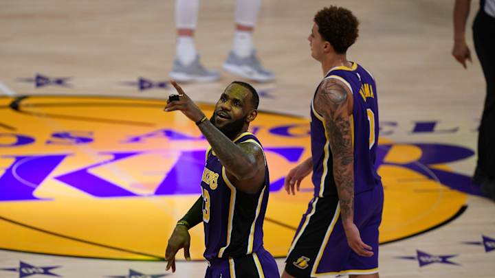 NBA warns LeBron James, Kyle Kuzma for flopping vs. Memphis NBA warns LeBron James, Kyle Kuzma for flopping vs. Memphis