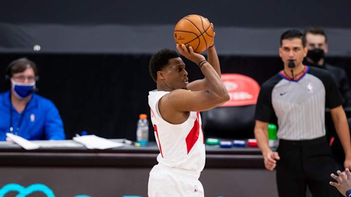 Kyle Lowry Questionable With Thumb Injury vs. Bucks