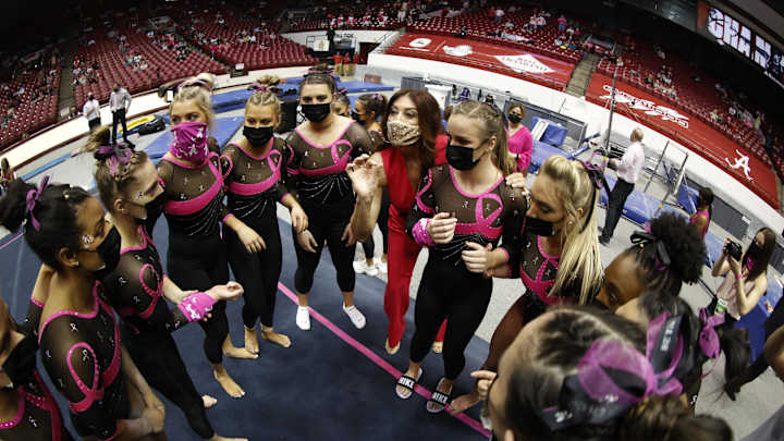 No. 1 Florida Comes Backs to Top No. 6 Alabama on Senior Night No. 1 Florida Comes Backs to Top No. 6 Alabama on Senior Night