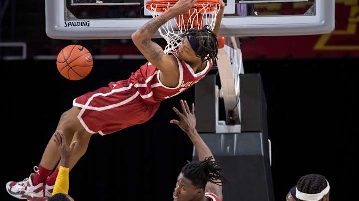 Former Oklahoma Forward Alondes Williams Announces Transfer Destination Former Oklahoma Forward Alondes Williams Announces Transfer Destination