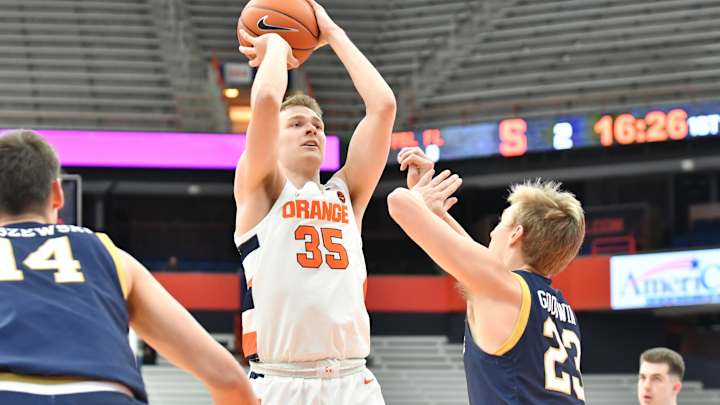 Notre Dame Blows Big Lead, Falls On The Road To Syracuse Notre Dame Blows Big Lead, Falls On The Road To Syracuse