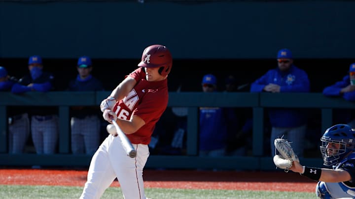 No. 25 Alabama Baseball Sweeps McNeese State with 9-5 Victory No. 25 Alabama Baseball Sweeps McNeese State with 9-5 Victory