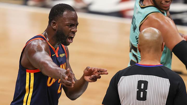 Draymond Green Apologizes for 'Dead-Ass Wrong' Late Ejection in Loss to Hornets