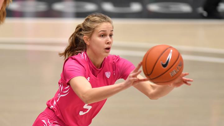 Utah WBB Can't Overcome Slow Start, Suffers Fifth Straight Loss