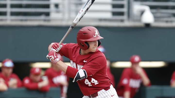 Alabama Baseball's Bats Come Alive, Even Series at LSU with 6-5 Win Alabama Baseball's Bats Come Alive, Even Series at LSU with 6-5 Win