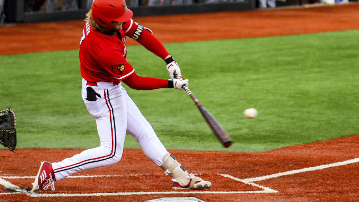 Louisville Defeats EKU, Extends Win Streak vs. Colonels