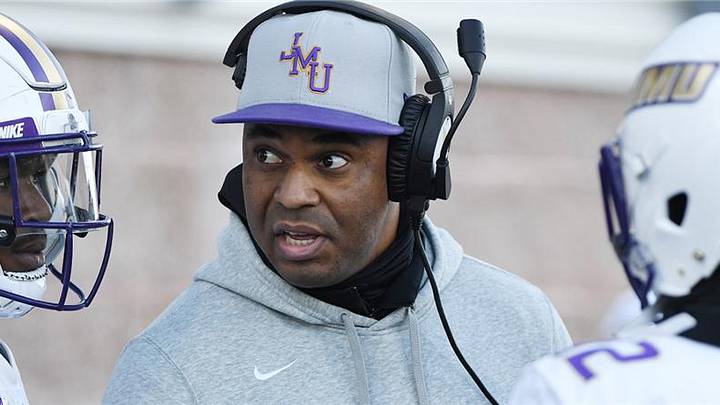 Tennessee Hires Former UCF Running Back Coach Merritt to Analyst Role Tennessee Hires Former UCF Running Back Coach Merritt to Analyst Role
