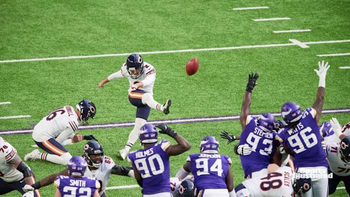 Specialists Threaten to Blow Up Bears Cap