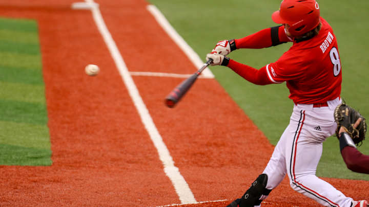 Louisville Drops First Game of Season vs. Western Illinois