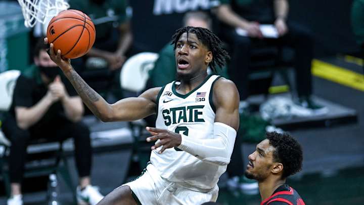 Big Ten Daily (Feb. 26): Iowa, Ohio State Losses Open New Tournament Doors