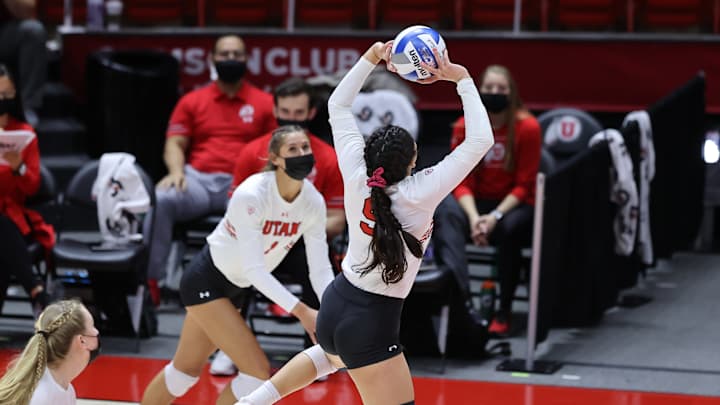 No. 7 Utah Suffers First Loss Of Season, Falls 3-0 To No. 9 Washington No. 7 Utah Suffers First Loss Of Season, Falls 3-0 To No. 9 Washington