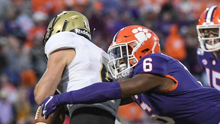 Dabo Swinney Sheds Light on Mike Jones Jr. Decision to Transfer Dabo Swinney Sheds Light on Mike Jones Jr. Decision to Transfer