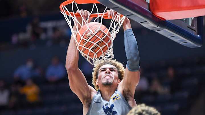 West Virginia's 2nd Half Surge Buries Pesky Wildcats West Virginia's 2nd Half Surge Buries Pesky Wildcats