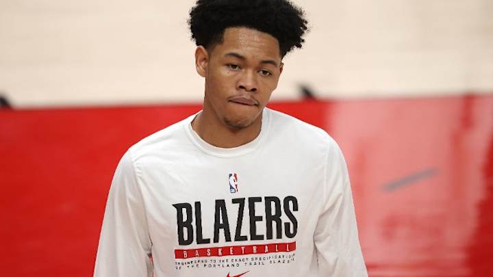 Report: Anfernee Simons Is Dunking At All-Star Weekend Report: Anfernee Simons Is Dunking At All-Star Weekend